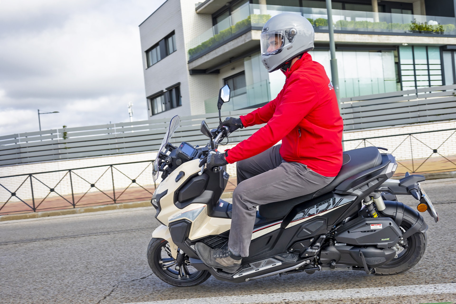 Prueba Keeway Vieste 300 XDV