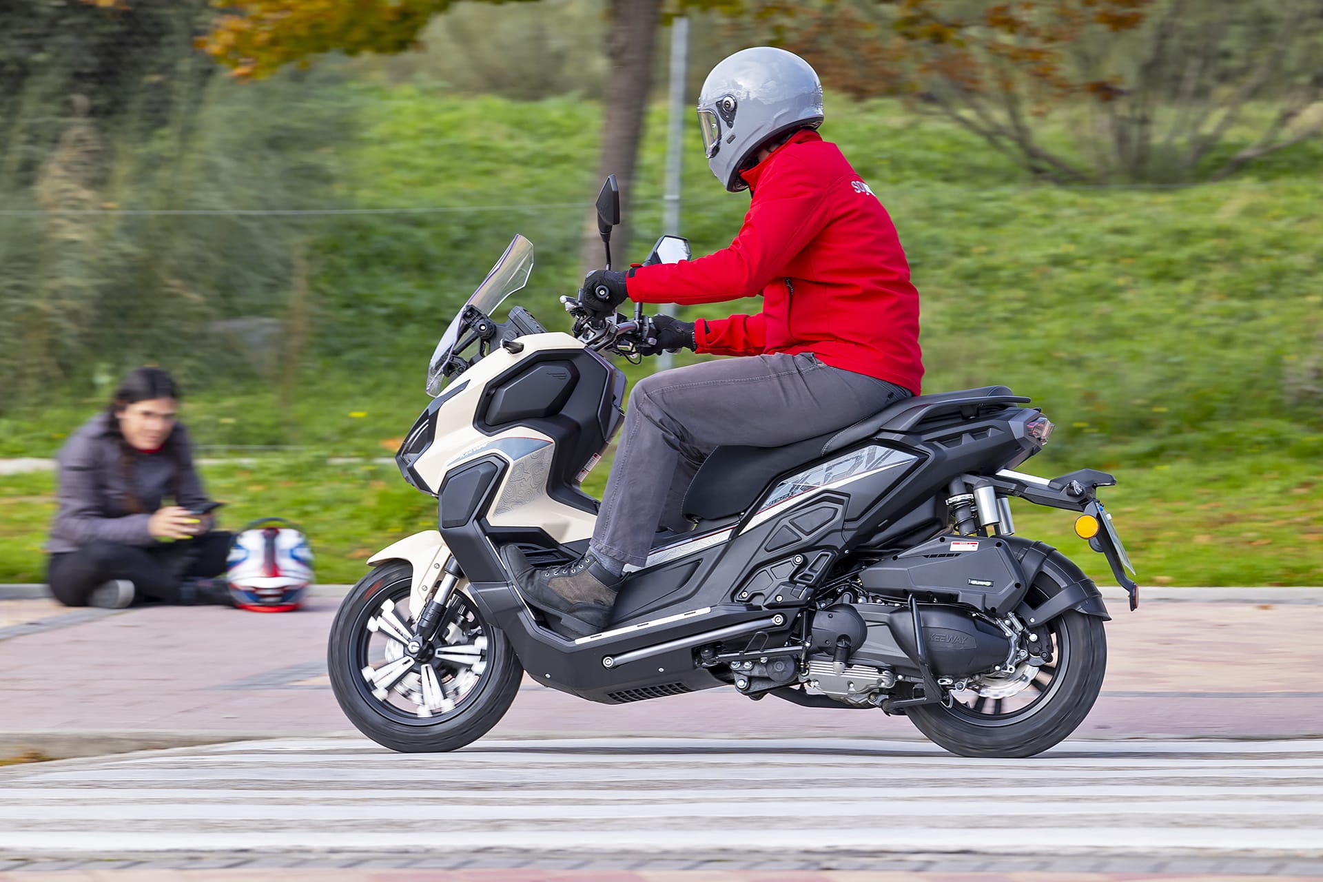 Prueba Keeway Vieste 300 XDV