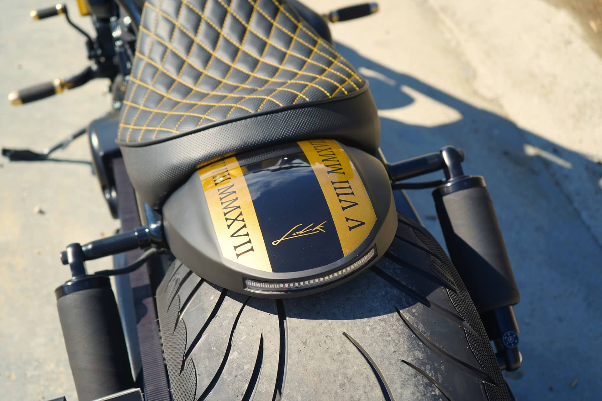 H-D Vrod Nightrod 330 Black Gold: Elegancia y brutalidad se entremezclan en el último trabajo de LDK