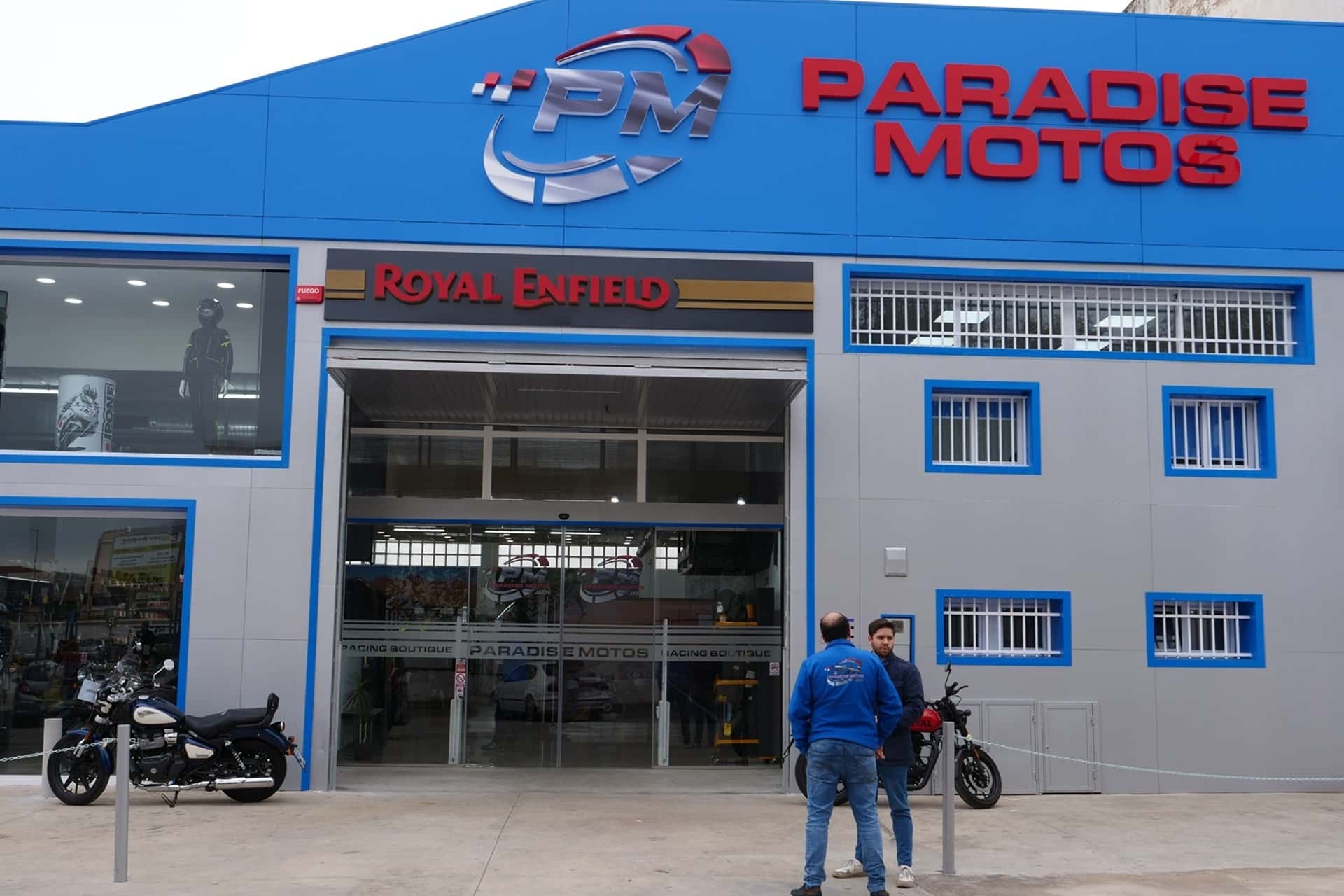Royal Enfield inaugura Paradise Motos, su nueva tienda en Jaén