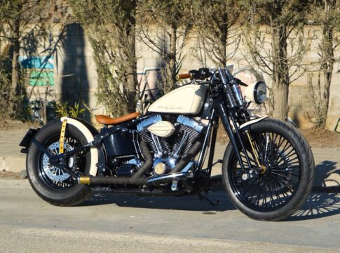 LDK Springer Bobber Cream: Una preparación Harley, con cierto aire retro, cargada de elegancia