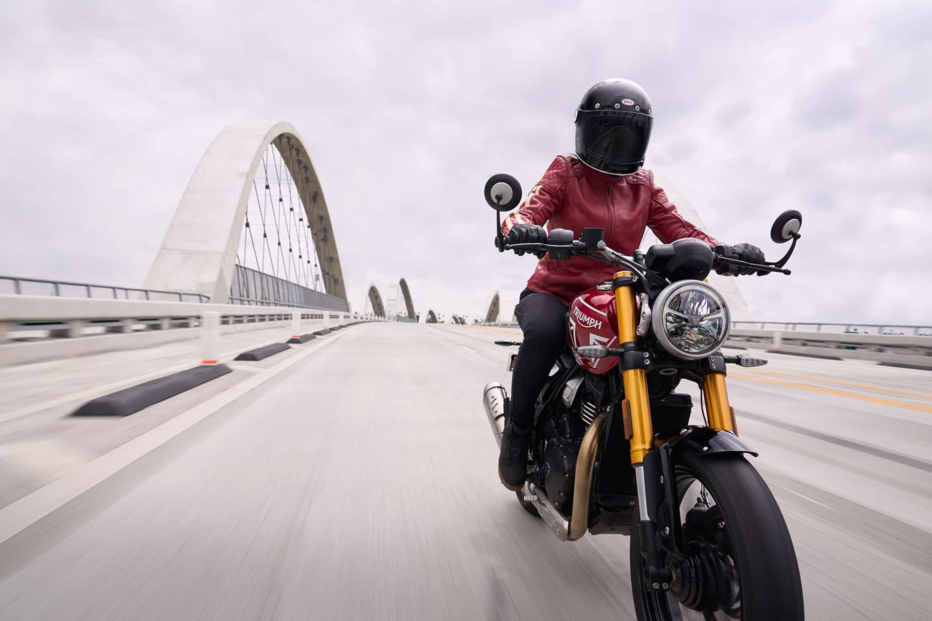 Arranca el 2024 de la mejor forma: Sobre una Triumph 400 cc nueva y con seguro gratis