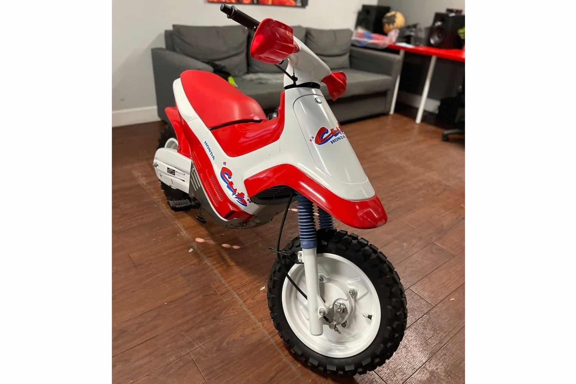 Motos de ensueño: Honda Cub EZ90 de 1994