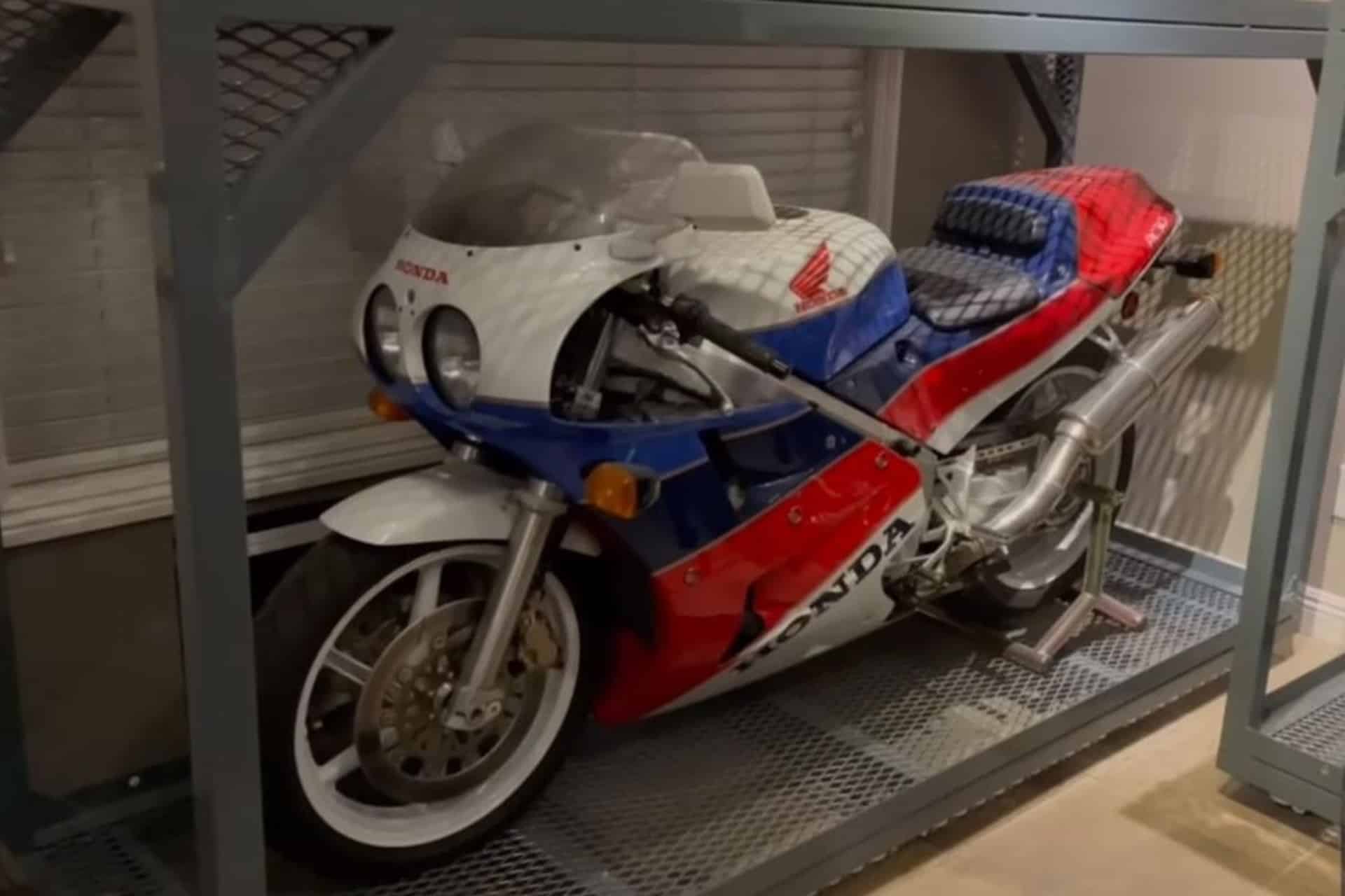 La colección perfecta de Superbikes Old School de calle existe y hoy te la mostramos