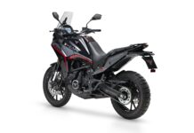 Moto Morini estrena el esquema de color Black Ebony en su X-Cape 2024