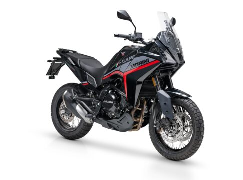 Moto Morini estrena el esquema de color Black Ebony en su X-Cape 2024