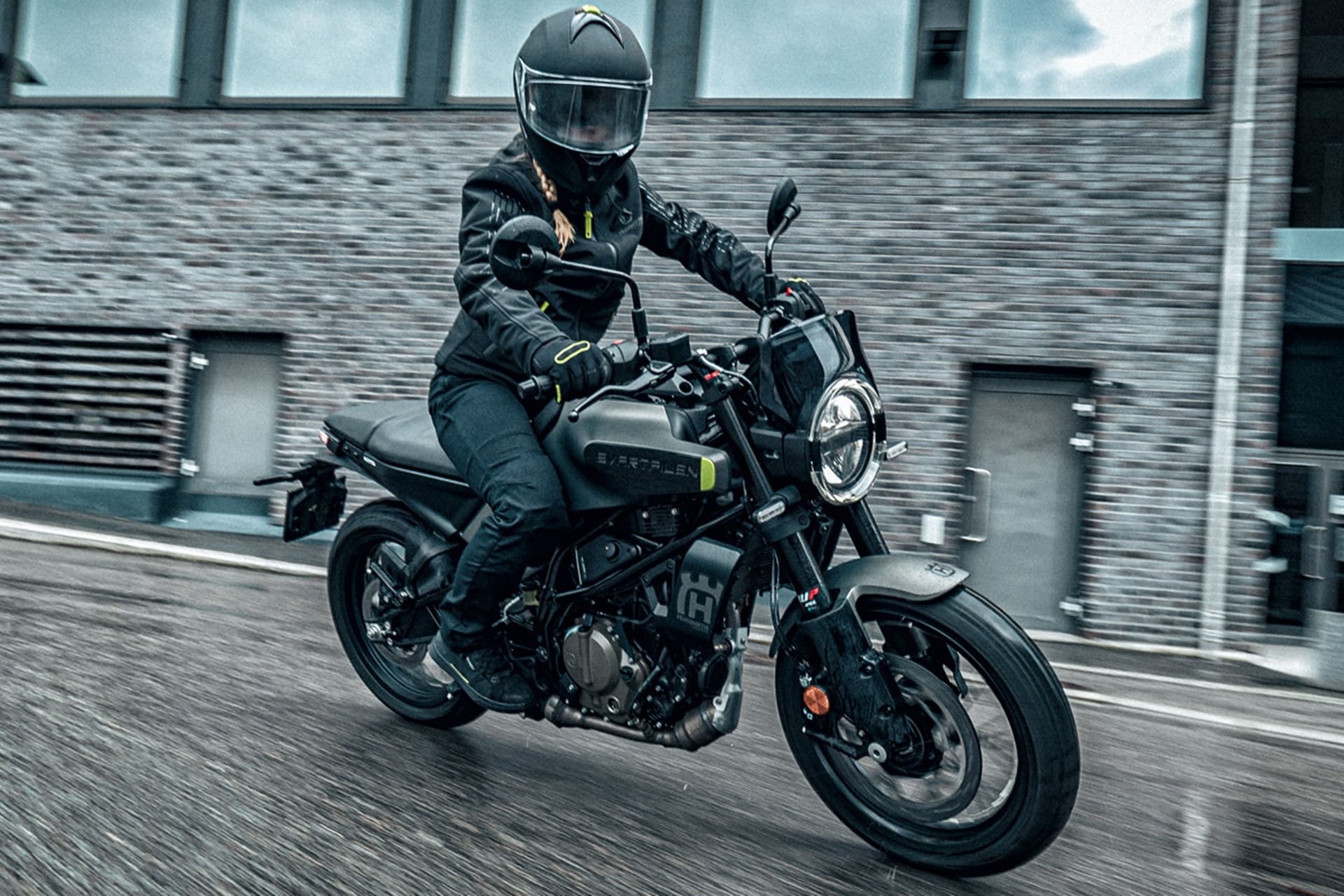 Husqvarna Svartpilen 125 2024