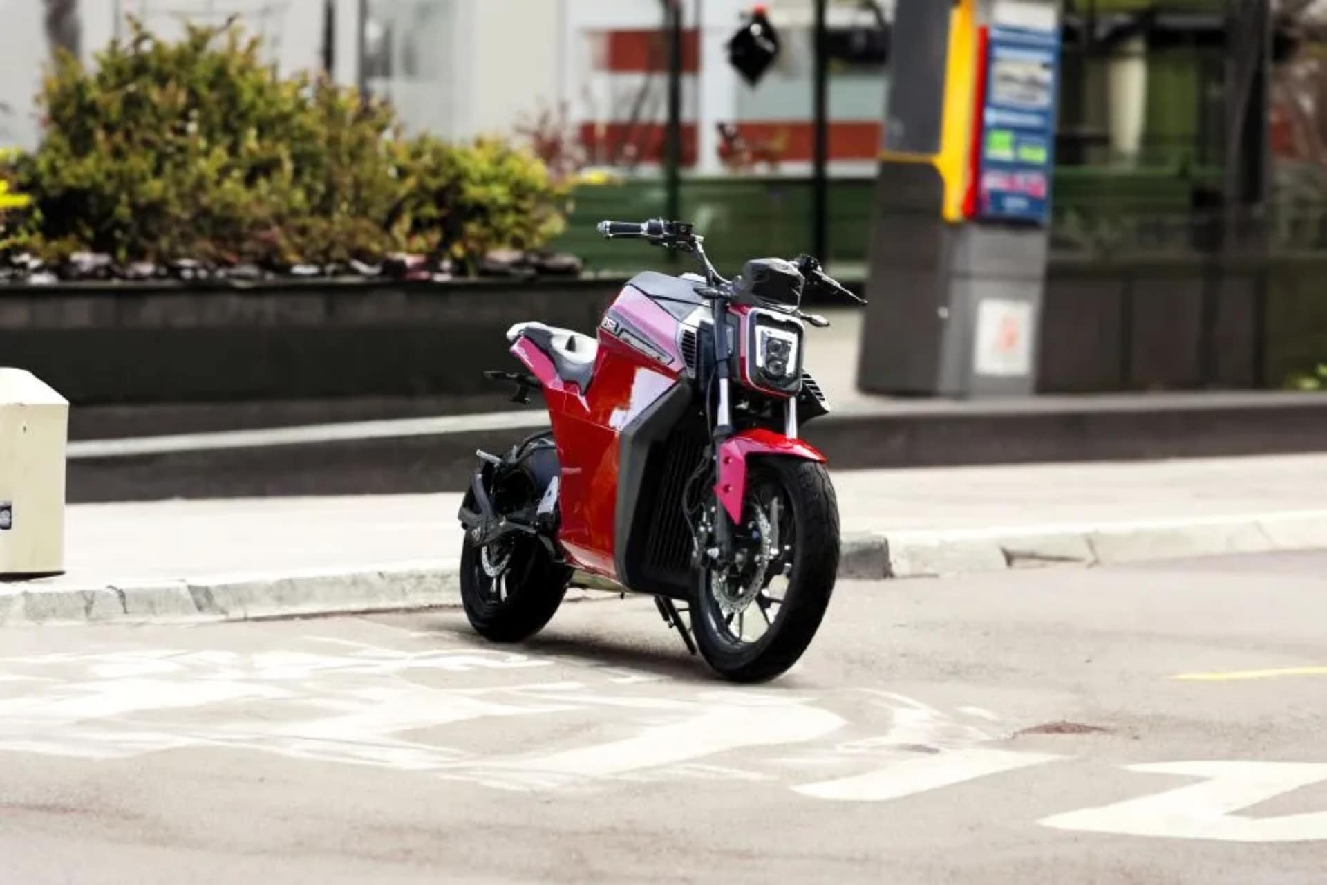 Svitch CSR 762 eléctrica
