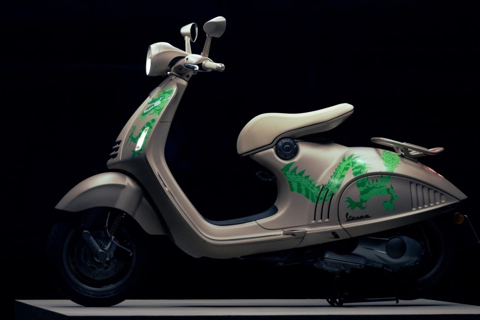 Vespa 946 Dragon 2024