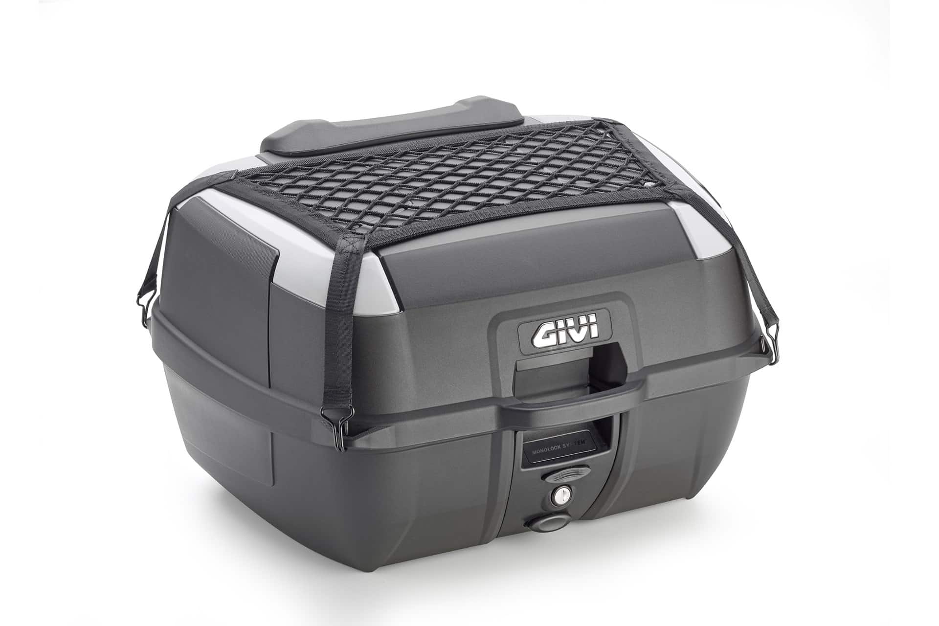 Los mejores accesorios GIVI para vestir al NMAX 125 de Yamaha