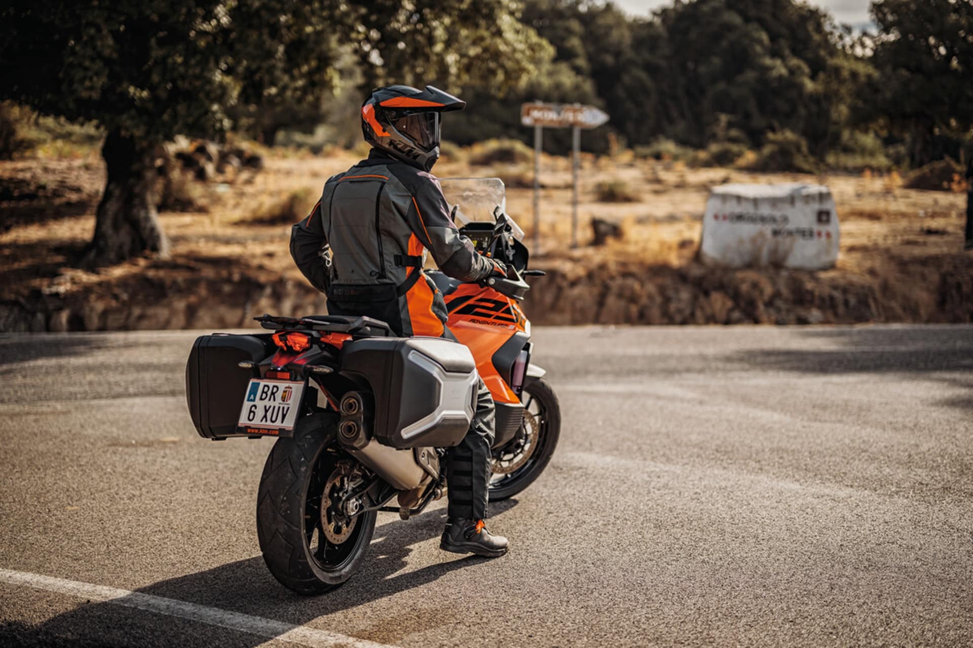 Colección KTM PowerWear 2024: Seña de identidad de los pilotos Ready To Race