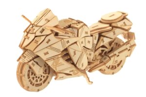 Puzzle tridimensional de madera "Kigumi Suzuki Hayabusa": La maqueta que no puede faltar en cualquier colección de motos a escala