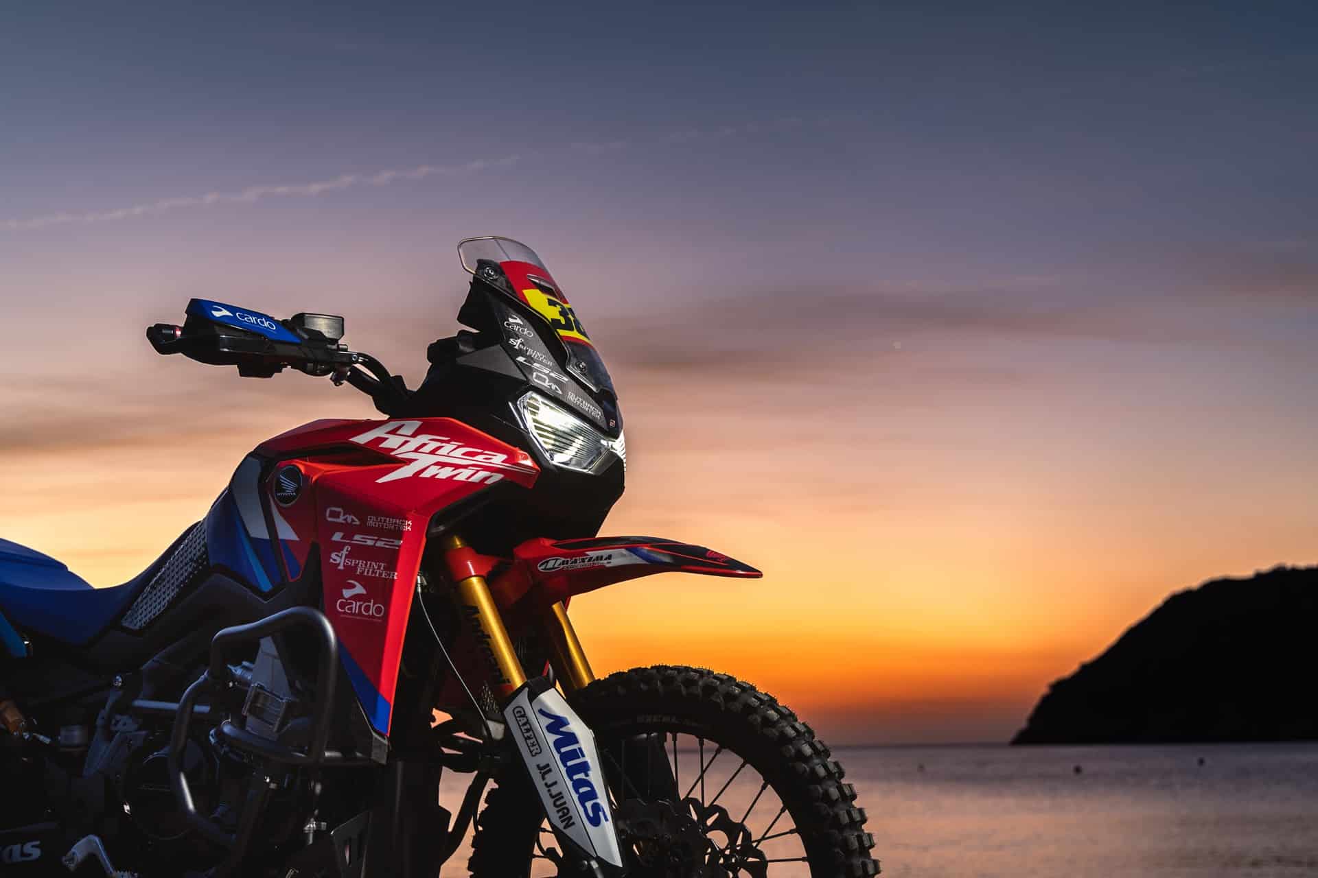 Kirian Mirabet estrena una decoración muy dakariana en su Africa Twin 2024