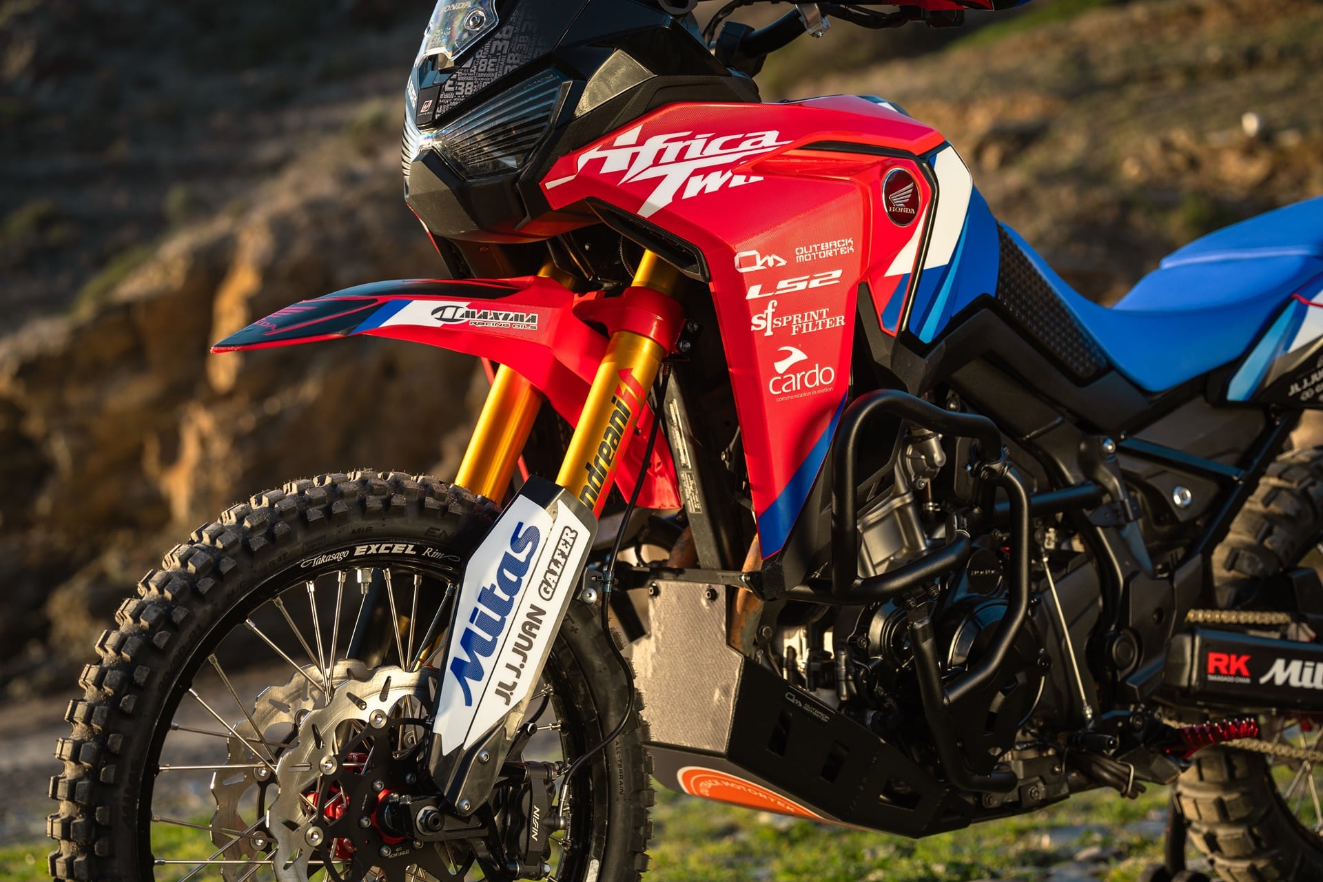 Kirian Mirabet estrena una decoración muy dakariana en su Africa Twin 2024