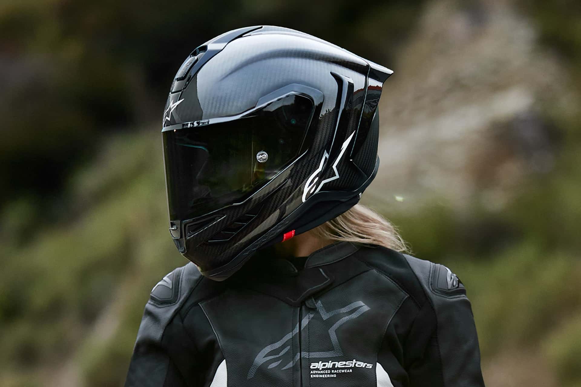 Alpinestars Supertech R10: Rendimiento de pista al servicio del aficionado