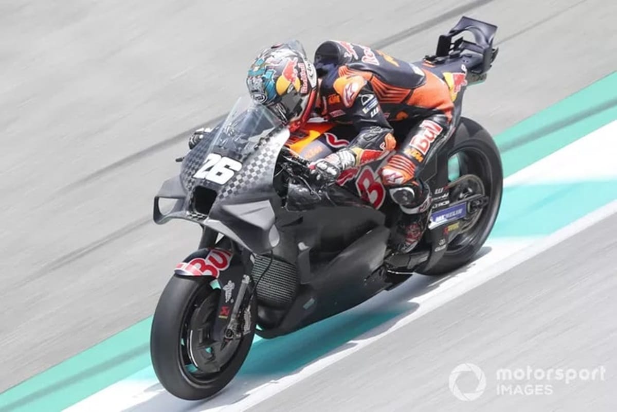 Esta es la KTM RC16 V4 de calle que Kardesign nos propone para 2025