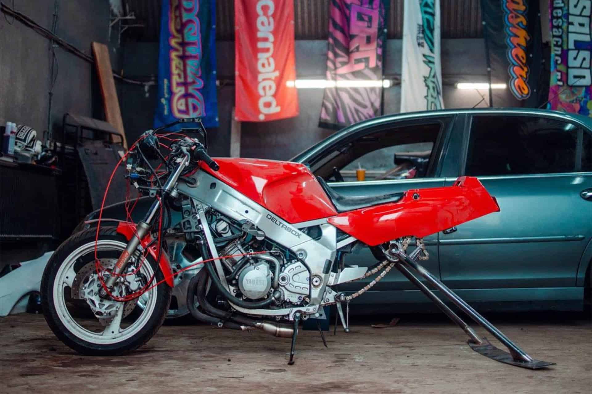La donante, una Yamaha FZR 600