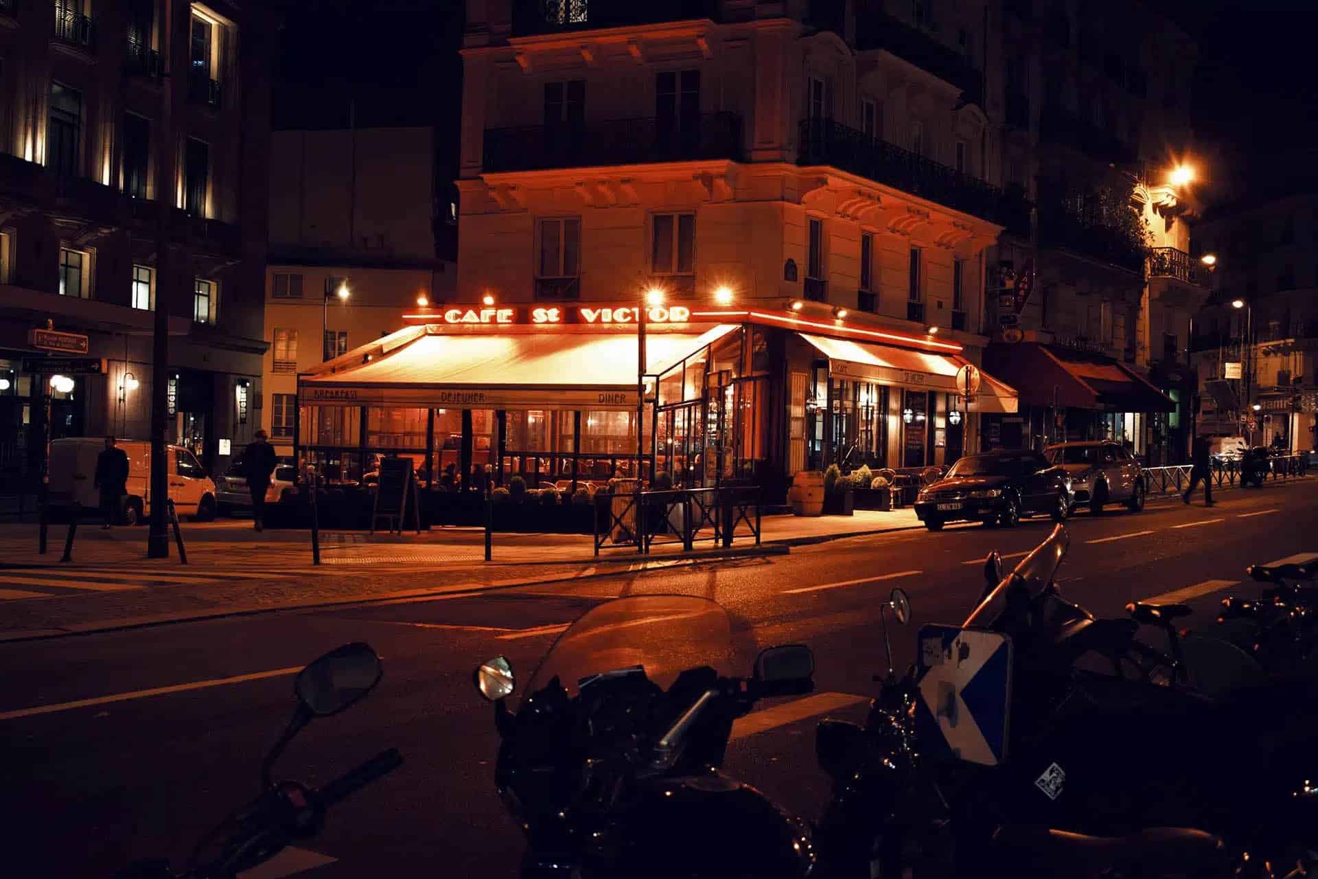 La razón se impone: No a la ley que pretendía prohibir las motos de noche en París