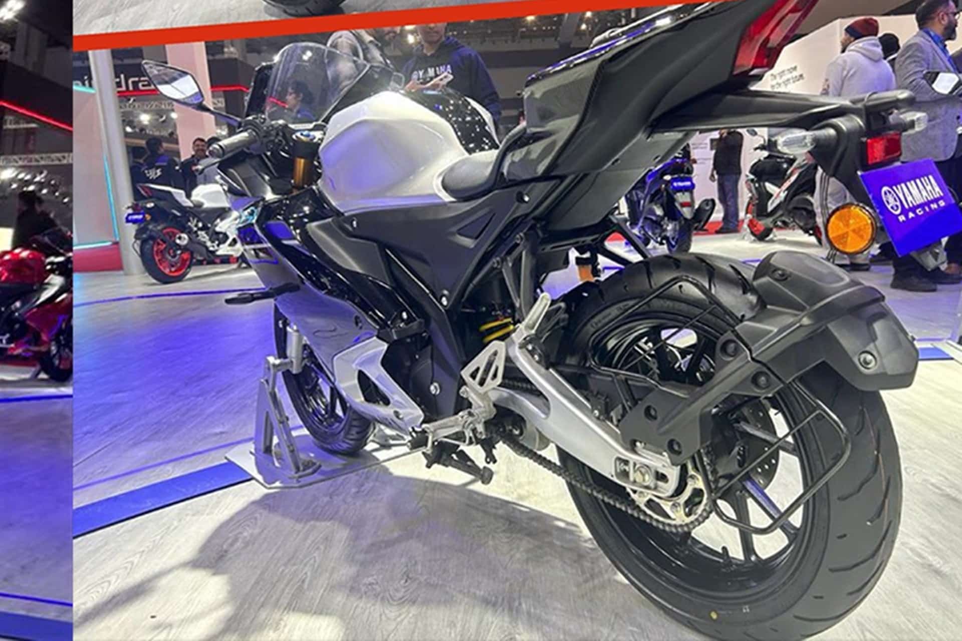 Yamaha sorprende con su nueva R15M Carbon Edition en el Bharat Mobility Expo en India