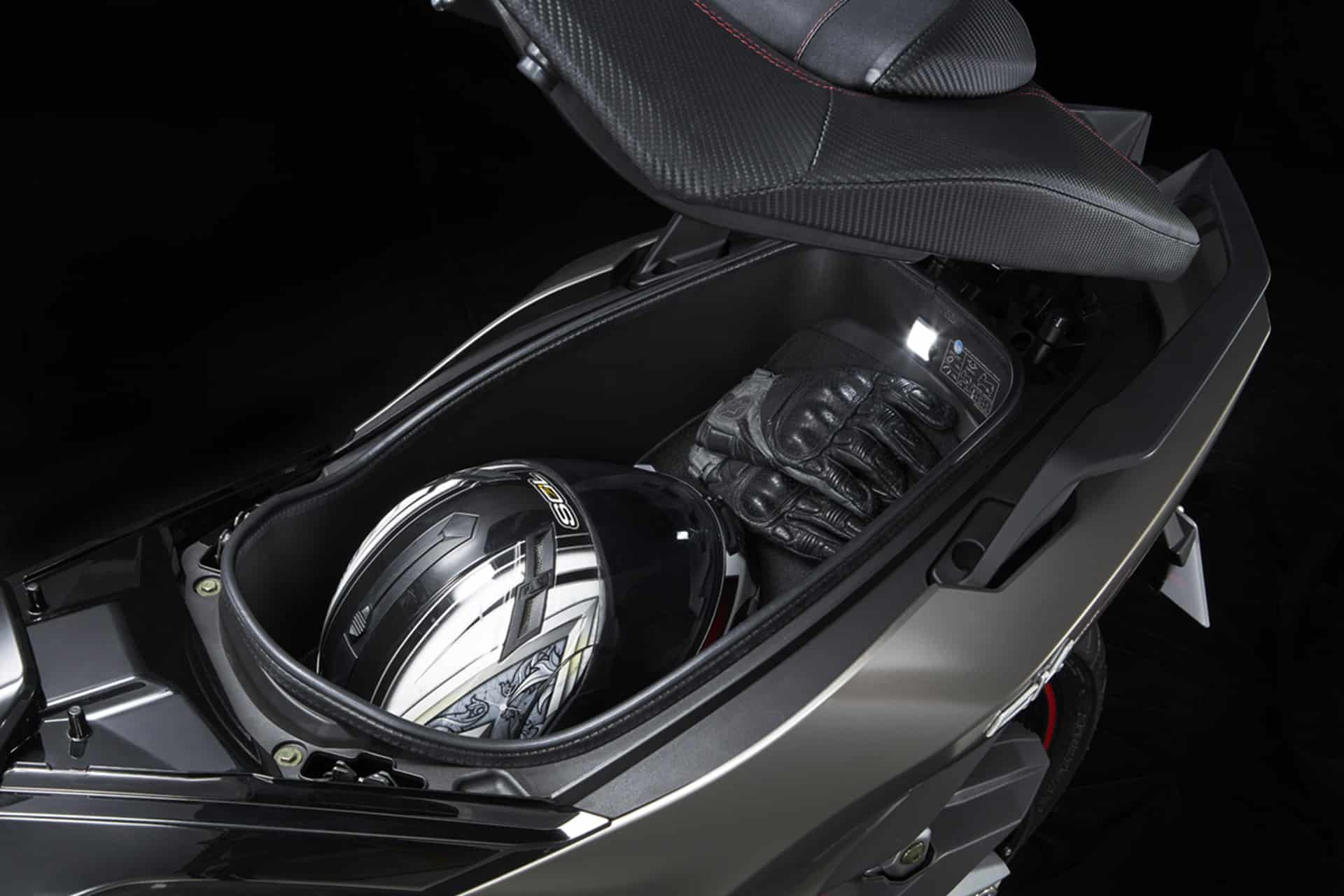 KYMCO AK 550 Premium 2024