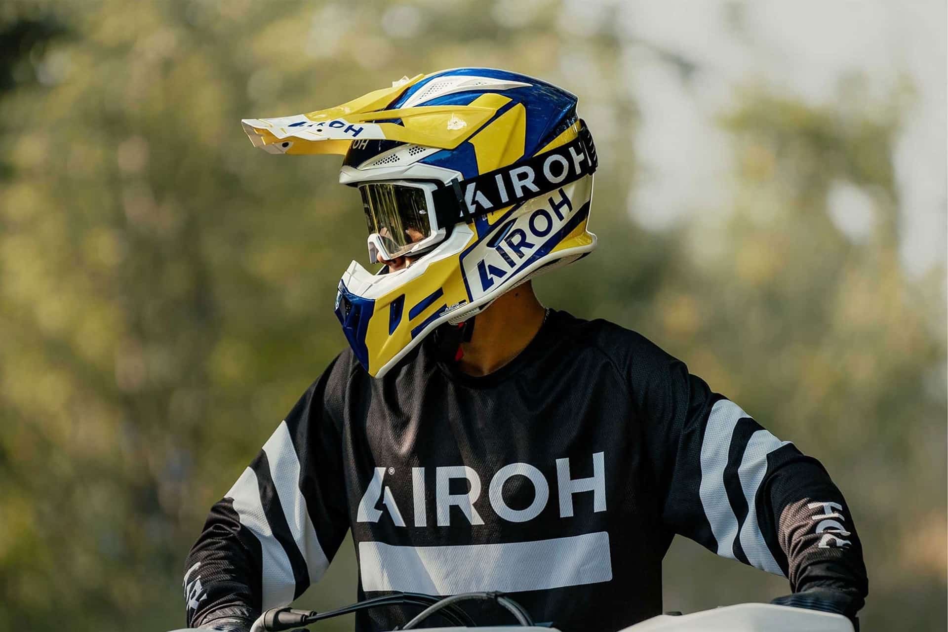 Airoh expone todas sus novedades en el Salon du 2 Roues 2024