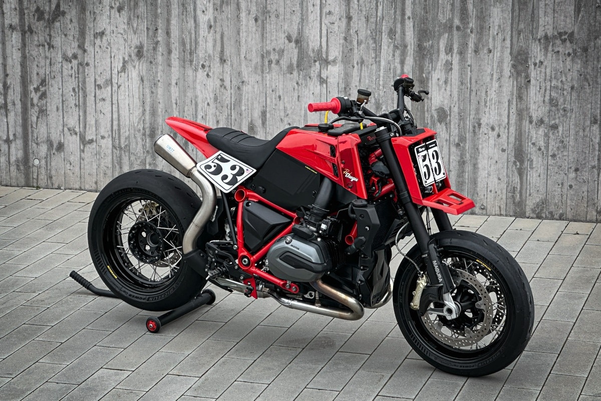 BMW R1200R "Bangee" by Rind Performance: Un vistoso homenaje al rey de los ATV 2 tiempos