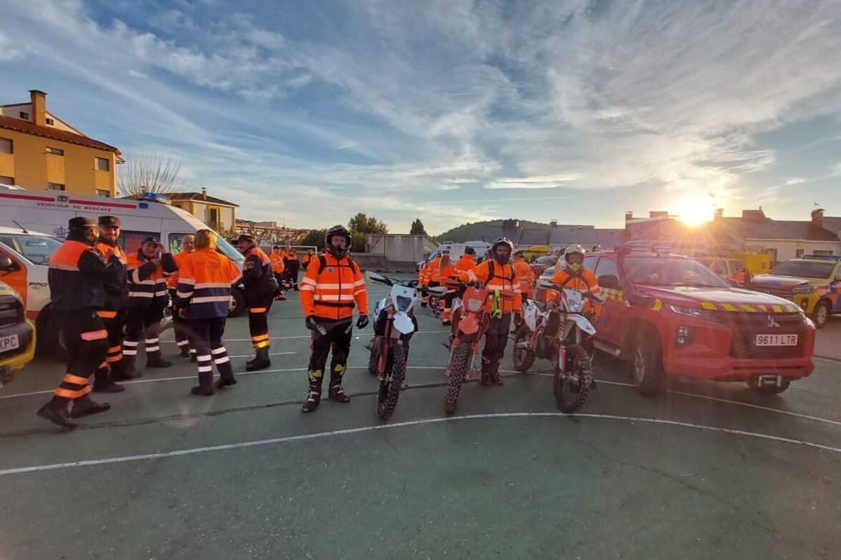 Voluntarios con motos de enduro se integran en la Unidad de Protección Civil de Cebreros