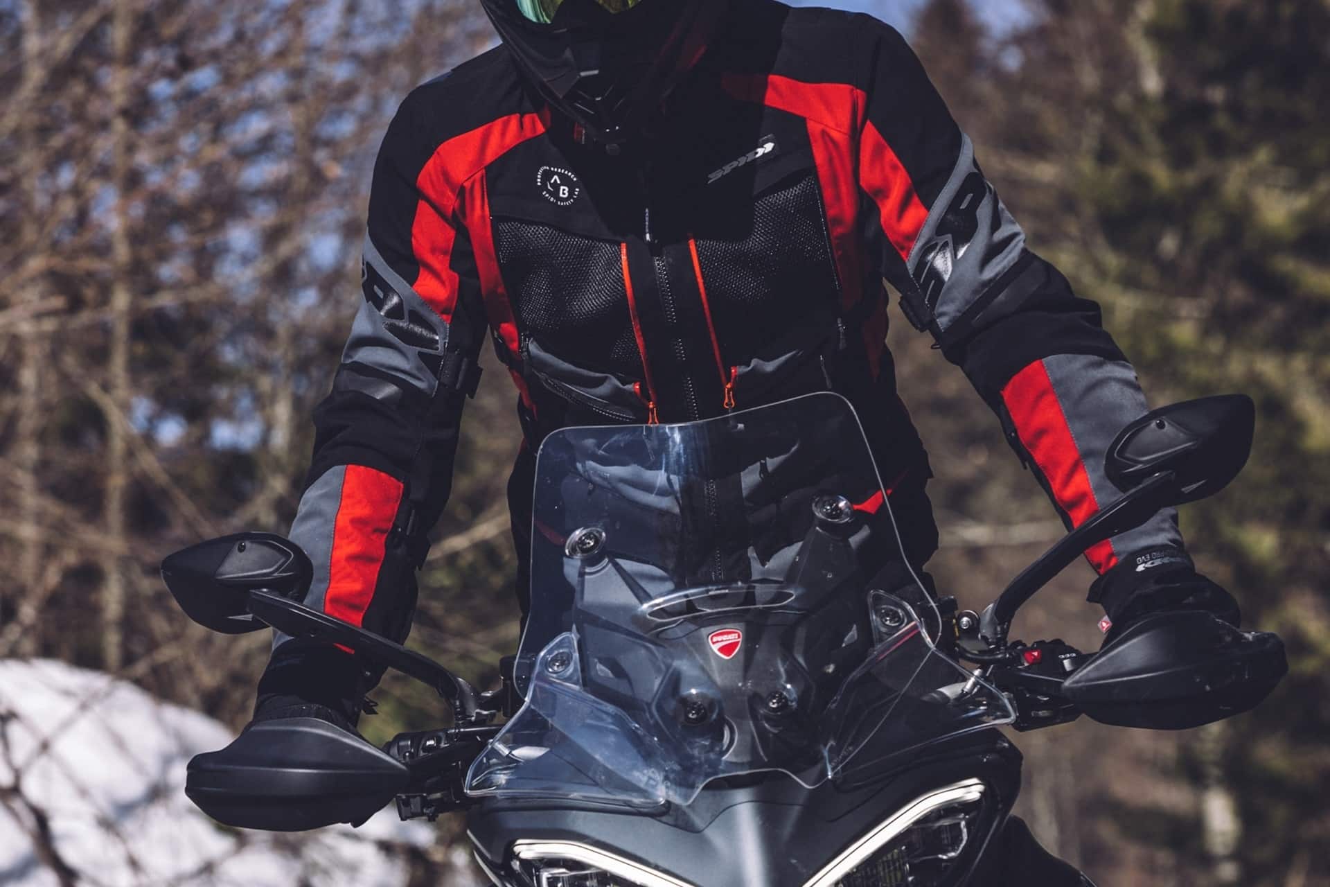 SPIDI Frontier y 4 Season Evo, los conjuntos adventure para lanzarse a la aventura sin preocupaciones