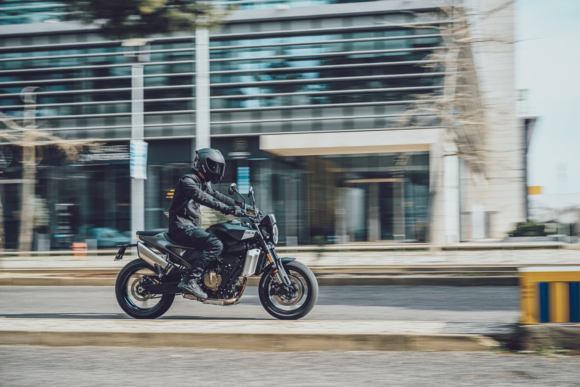 Husqvarna Svartpilen 801 2024