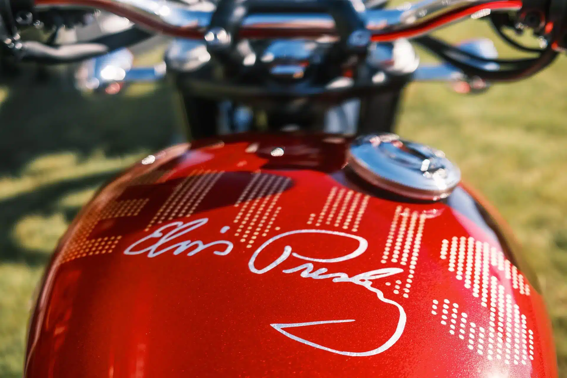 Triumph Bonneville T120 2024 Elvis Presley Tribute