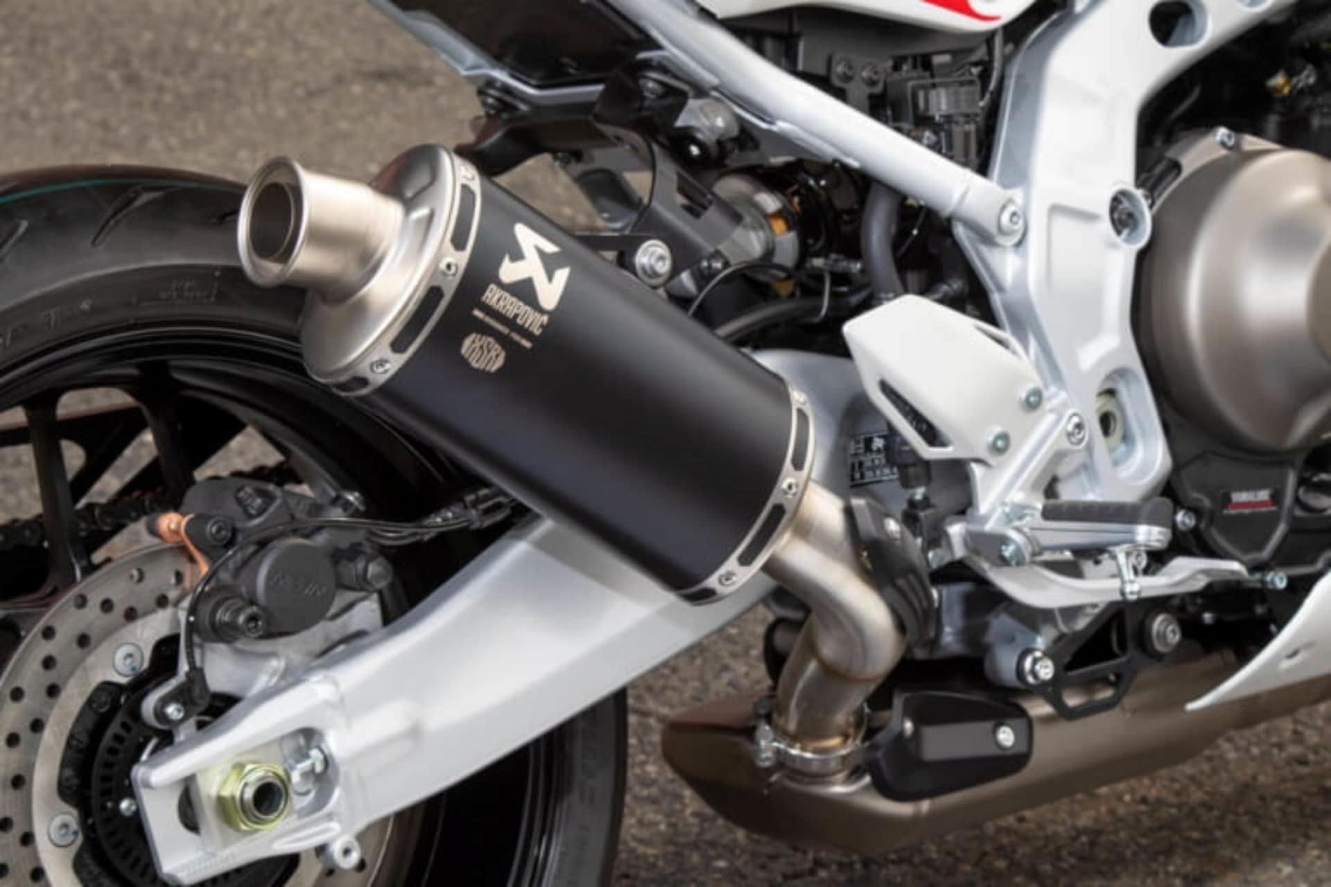 Yamaha XSR900 GP Ys Gear