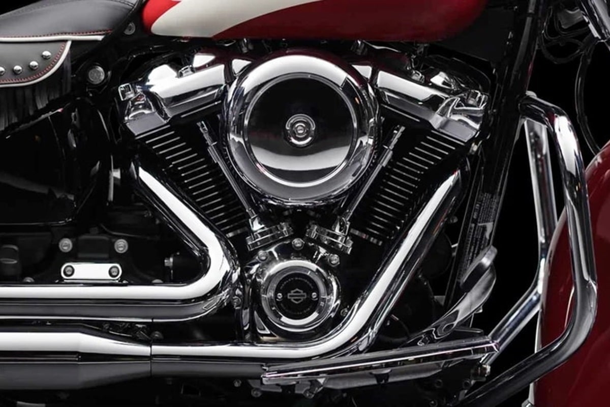 Harley-Davidson Hydra-Glide 2024: El fiel reflejo de 75 años de historia