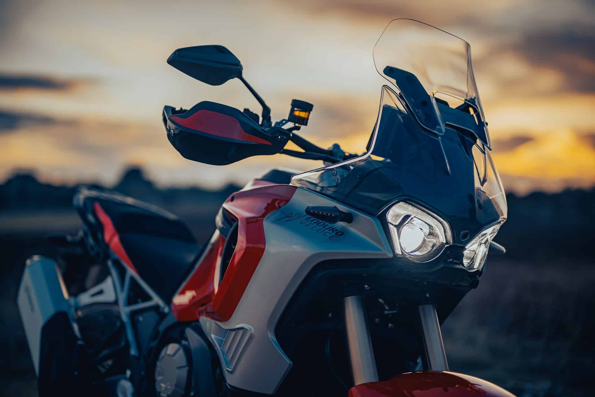 MV Agusta Enduro Veloce 2024