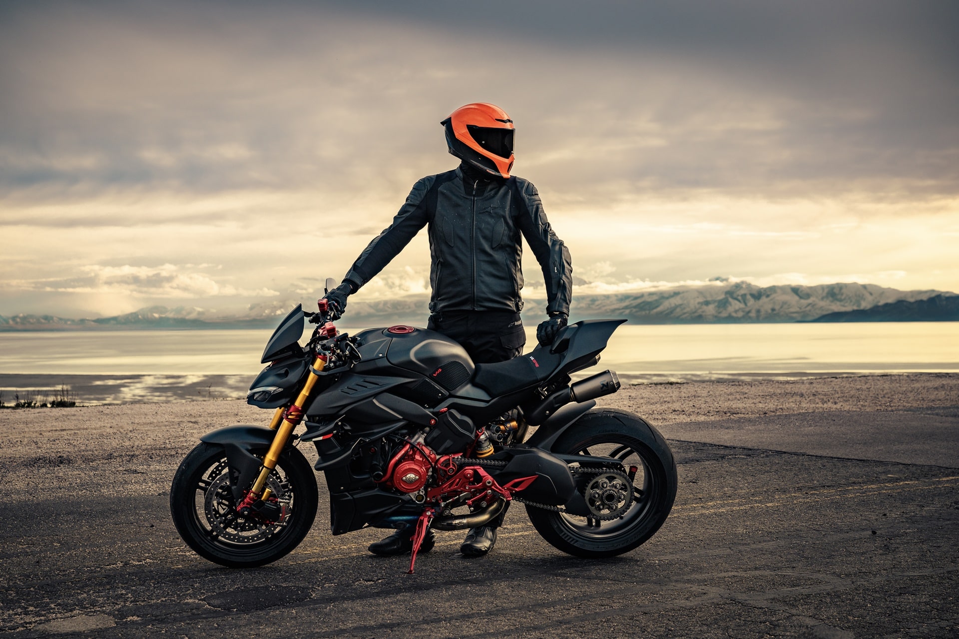 Ruroc Eox 2024: El nuevo casco integral premium de la firma británica
