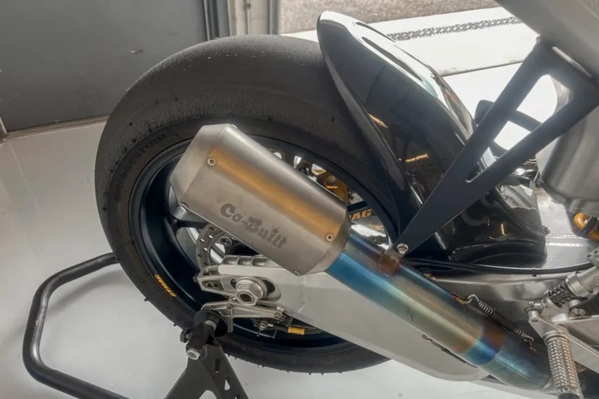 Yamaha YZF-R1 DR Moto: Rendimiento de MotoGP para los más exigentes