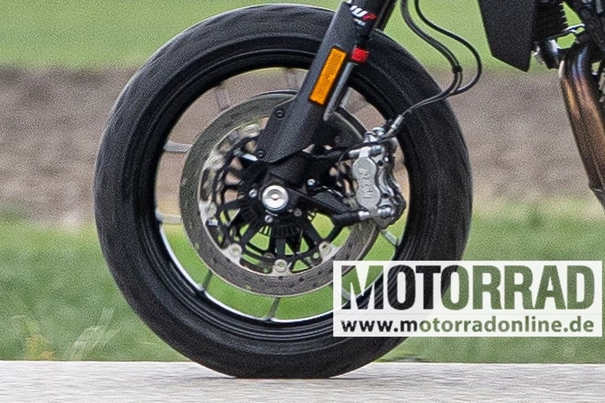 Dos nuevos prototipos GasGas avistados en las inmediaciones de la factoría de KTM en Mattighofen