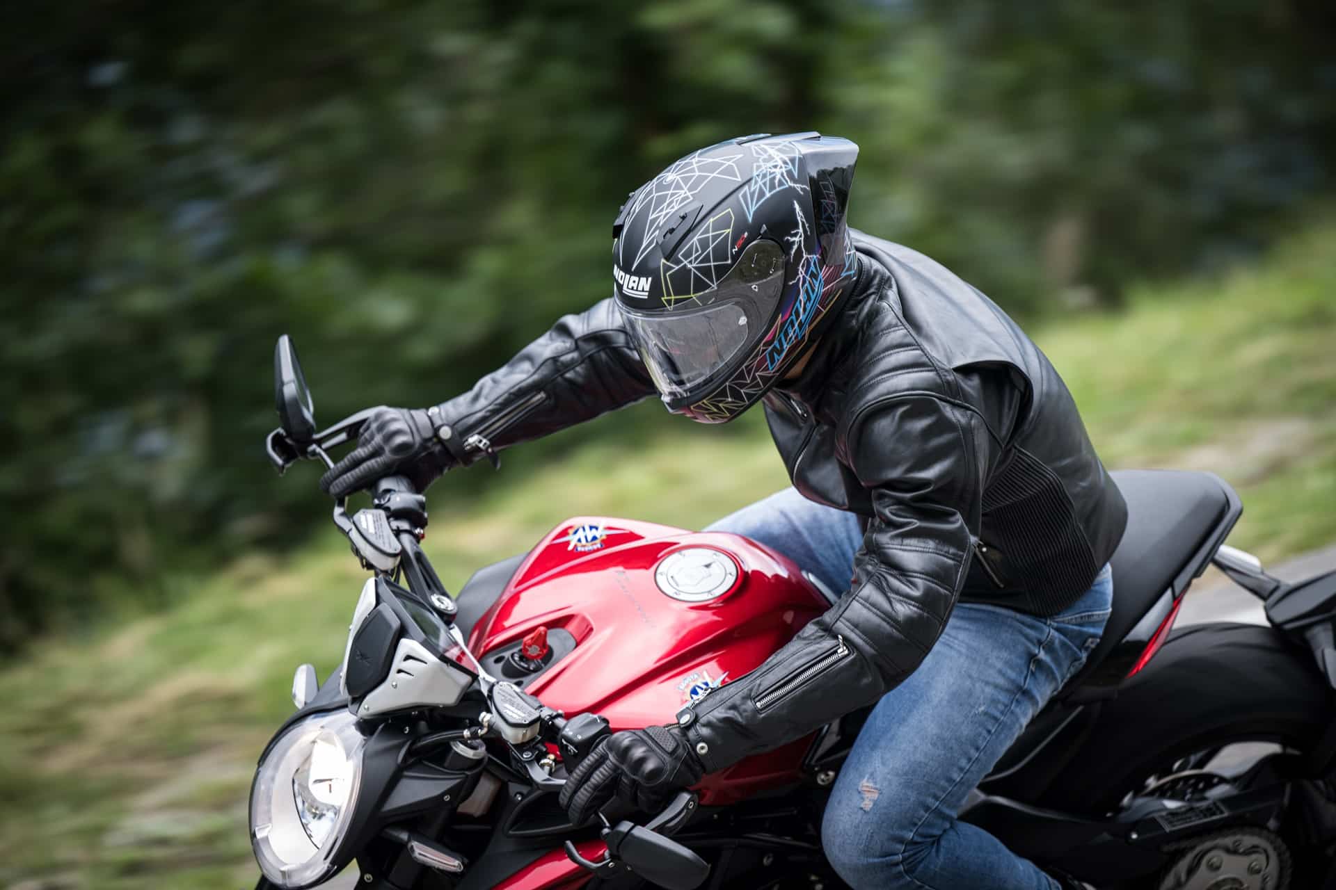 Nolan N60-6 Sport 2024: El nuevo casco deportivo de la firma italiana