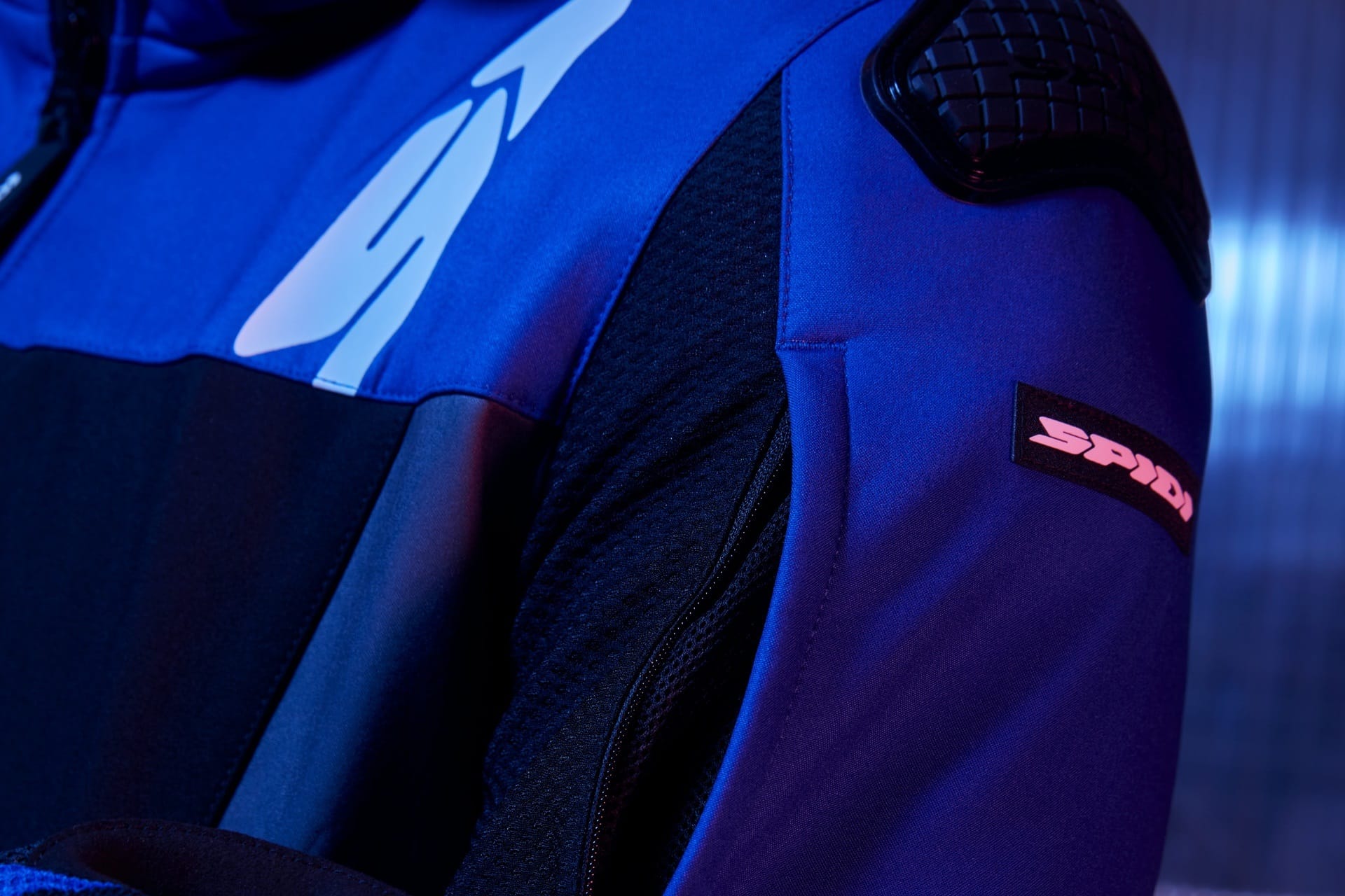 Hoodie Warrior y Hoodie Evo Sport: Las nuevas chaquetas ligeras de SPIDI para esta primavera