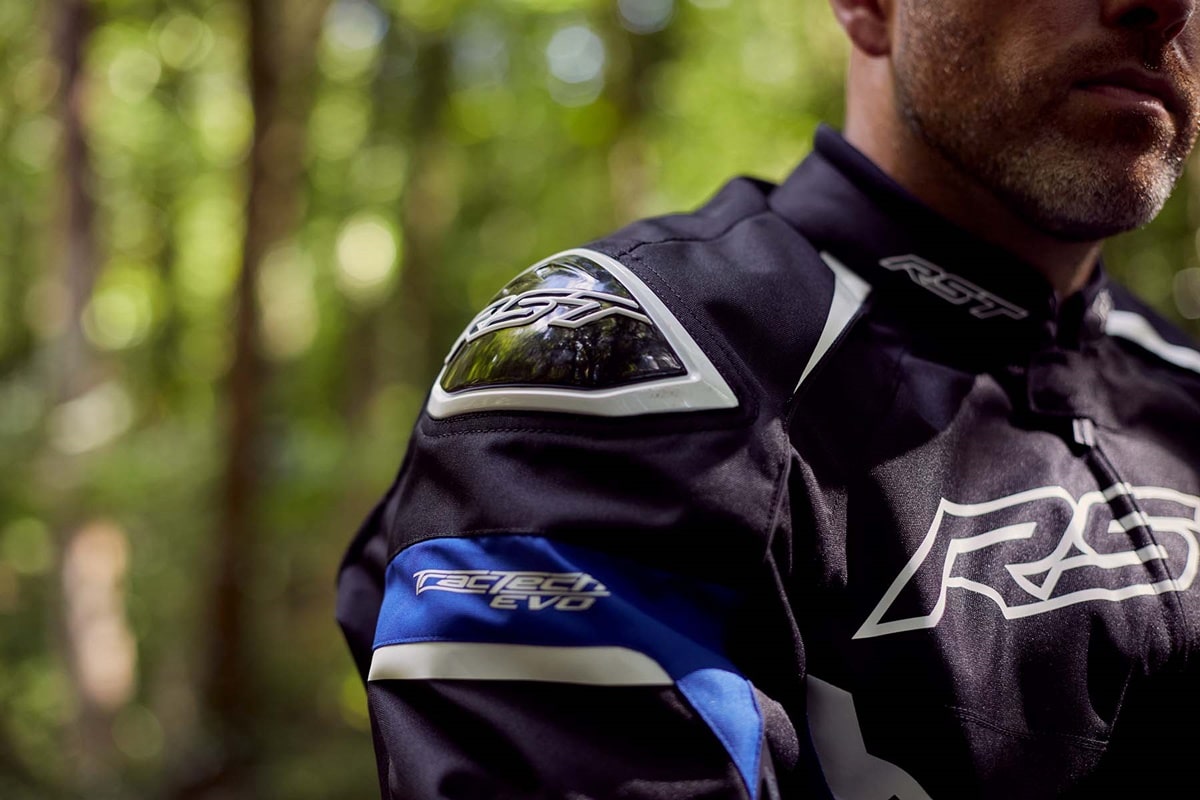 RST lanza la nueva colección Tractech EVO 5: Estética racing al servicio de la protección