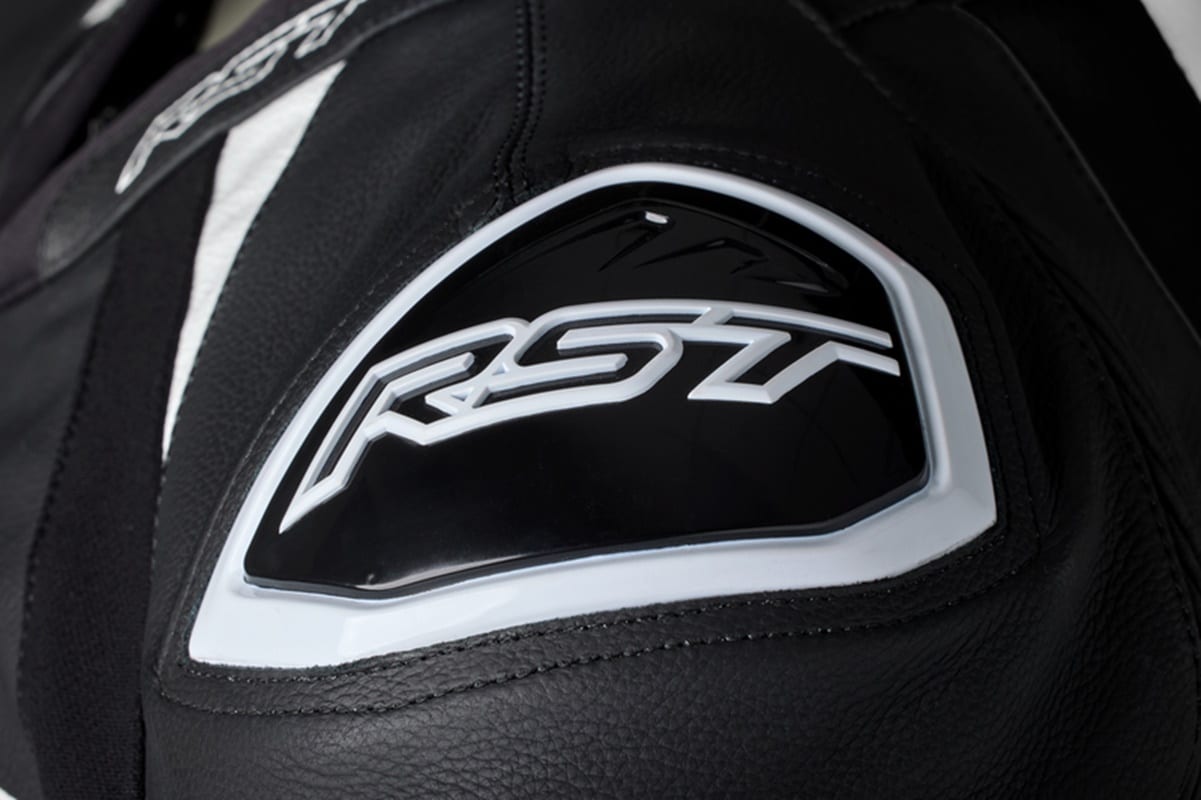RST lanza la nueva colección Tractech EVO 5: Estética racing al servicio de la protección