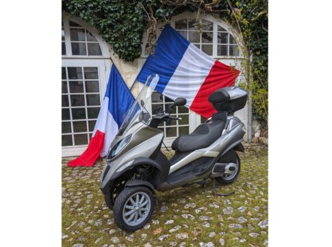 Piaggio MP3 François Hollande