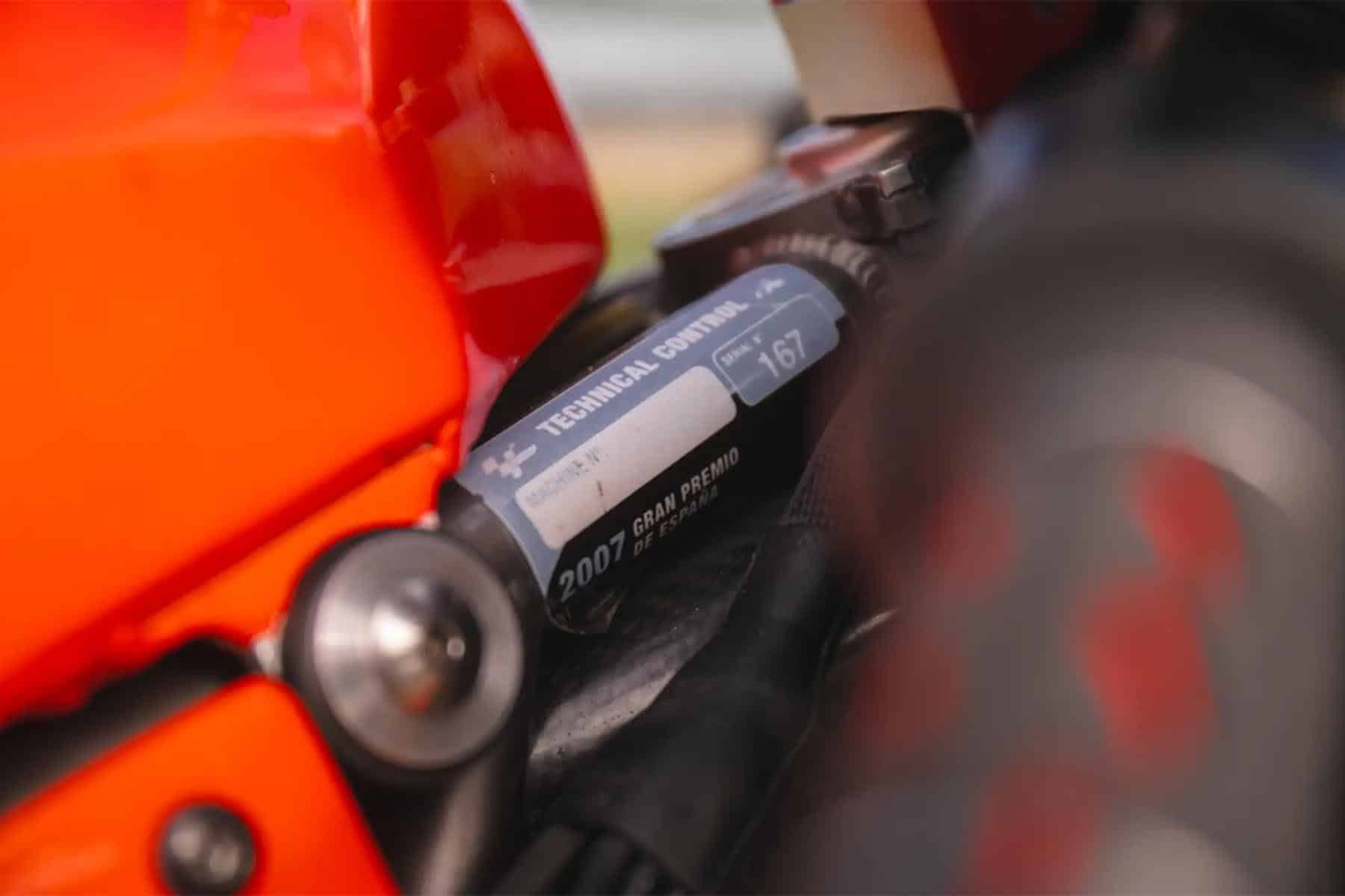 La unidad en venta, al menos su chasis, se utilizó en el GP de España de 2007