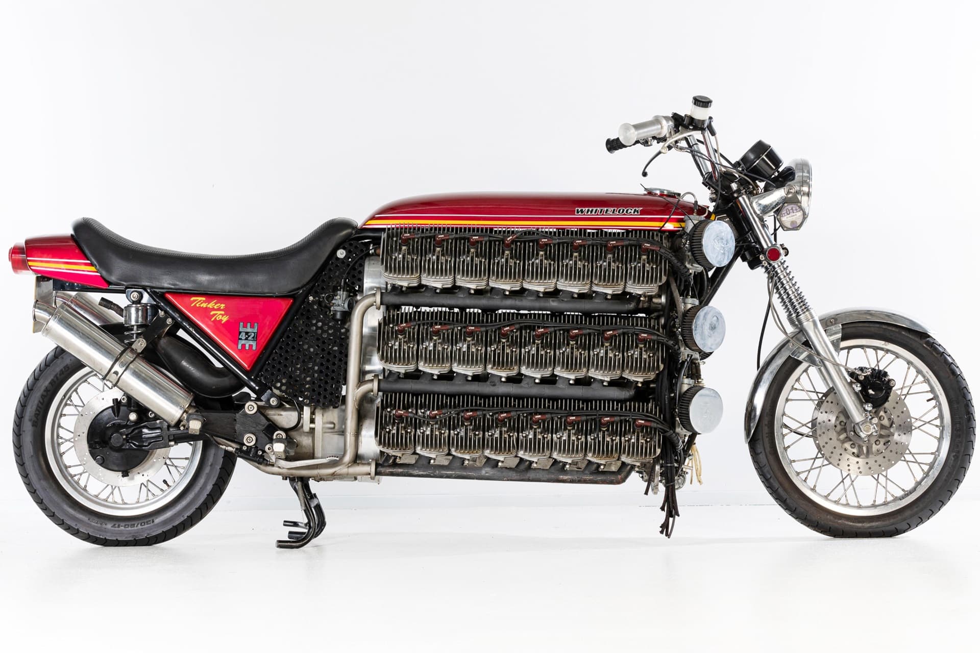 Subastada la Kawasaki de dos tiempos con 48 cilindros por un precio final de más de 100.000 euros