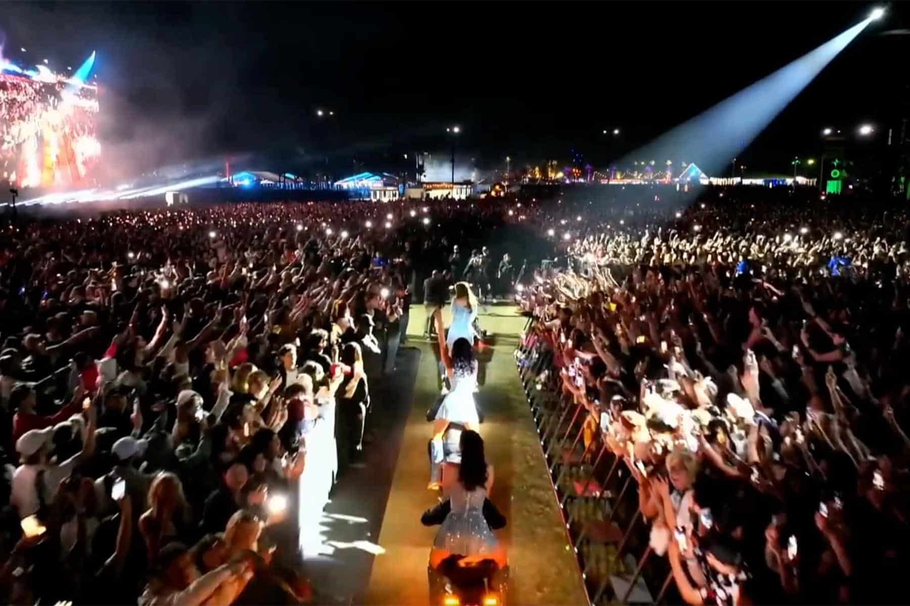 Lana del Rey apareció con todo el cuerpo de baile en moto