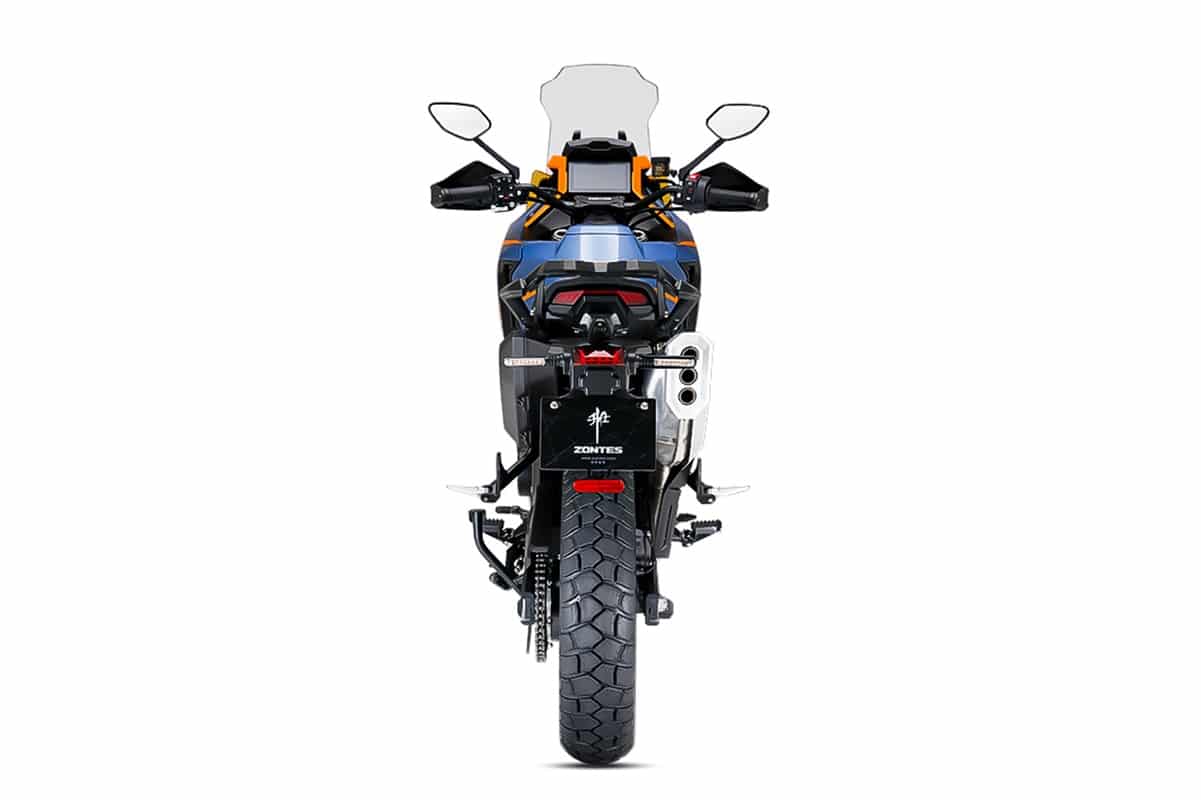 La primera tricilíndrica de Zontes ya está disponible, se llama ZT 703 F y llega pisando fuerte