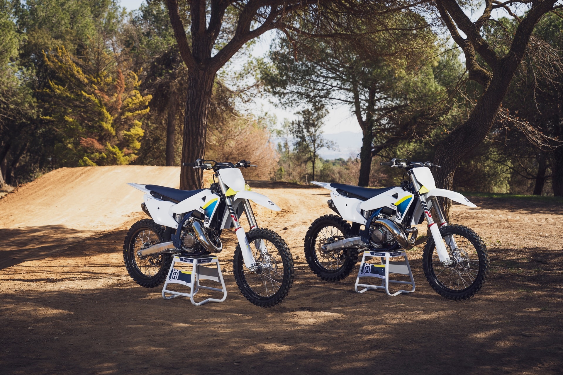 Las nuevas TC 150 Y TC 300 llegan para ampliar la gama MX 2025 de Husqvarna