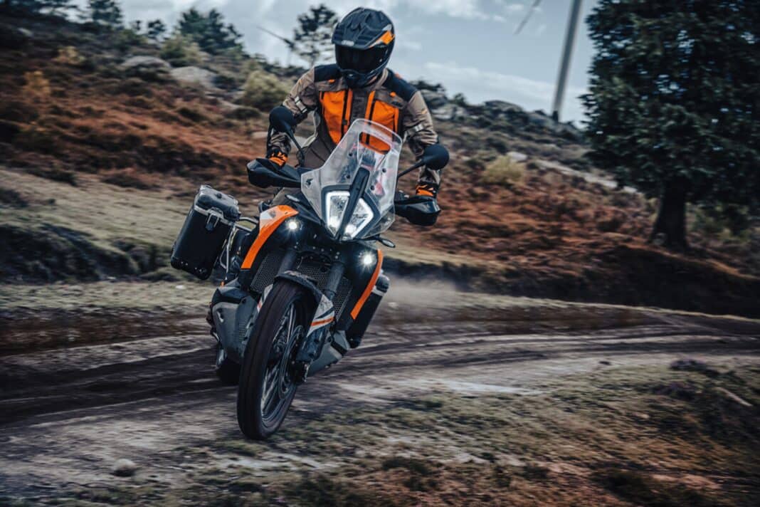 AdventureTrackers AFT: Así será nueva categoría AMA flat track con modelos Adventure de serie