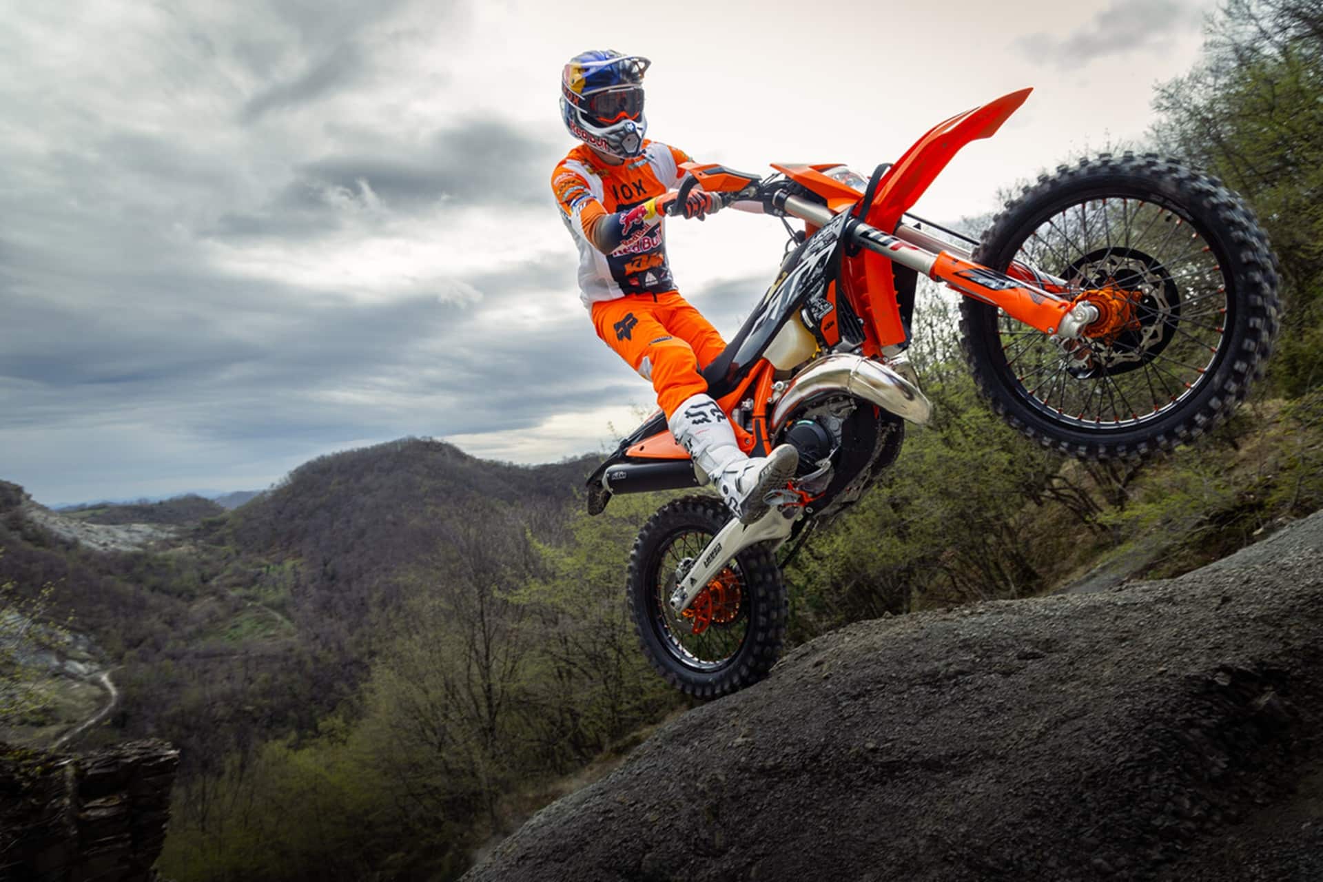 KTM 300 EXC Hardenduro 2025: Diseñada para ofrecer el pack Offroad definitivo