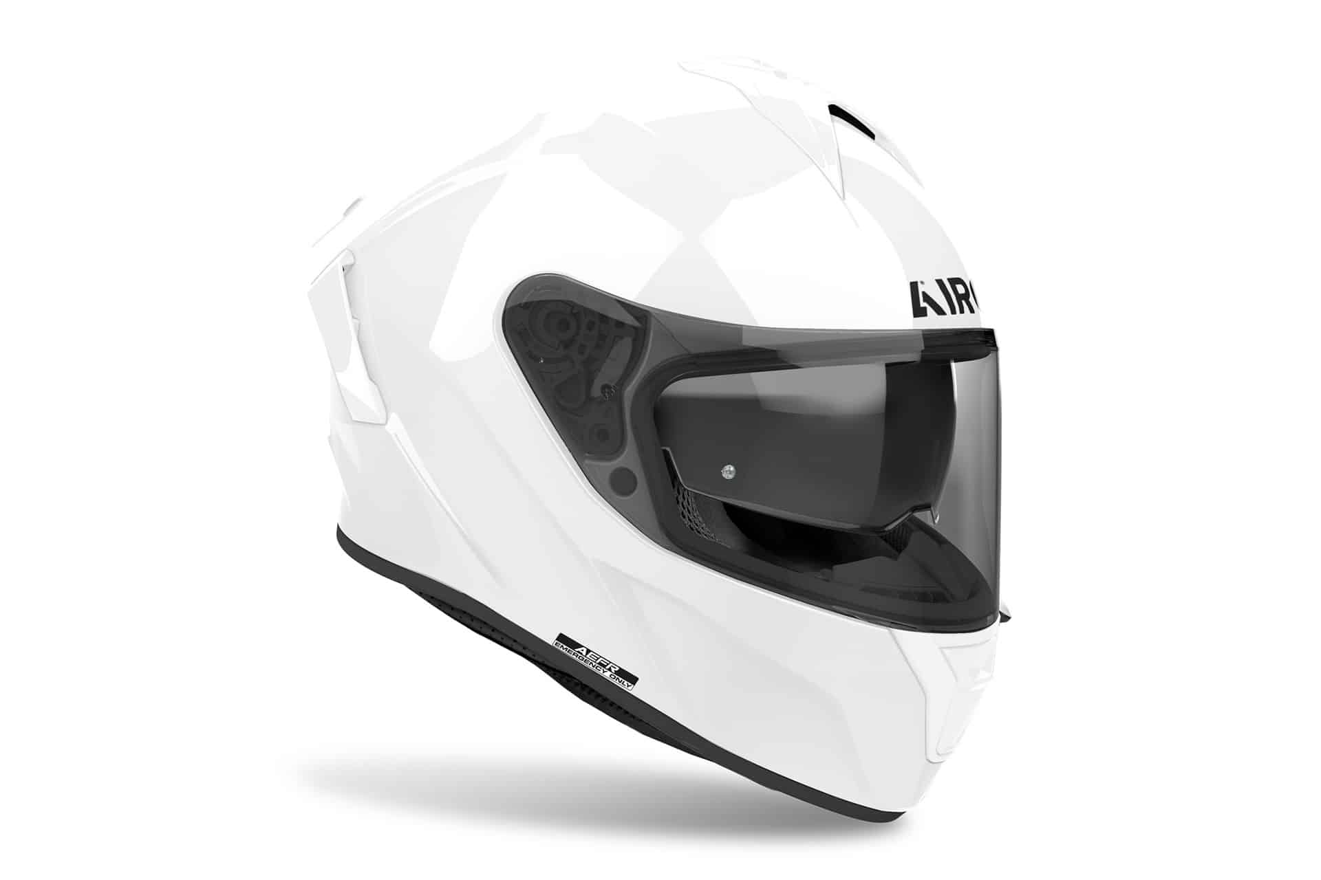 Spark 2, la última novedad de Airoh para el segmento de carretera con un atrevido diseño