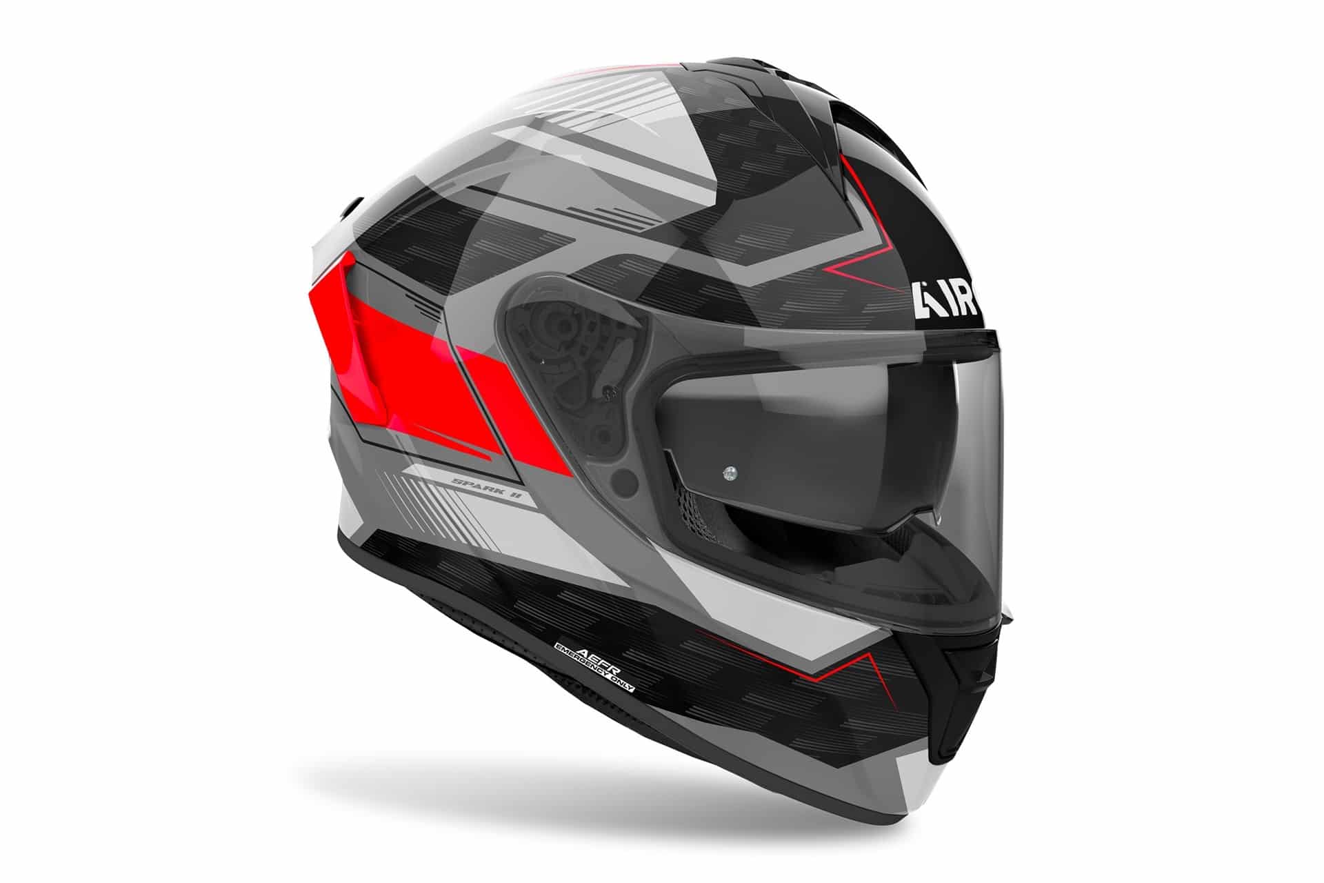 Spark 2, la última novedad de Airoh para el segmento de carretera con un atrevido diseño